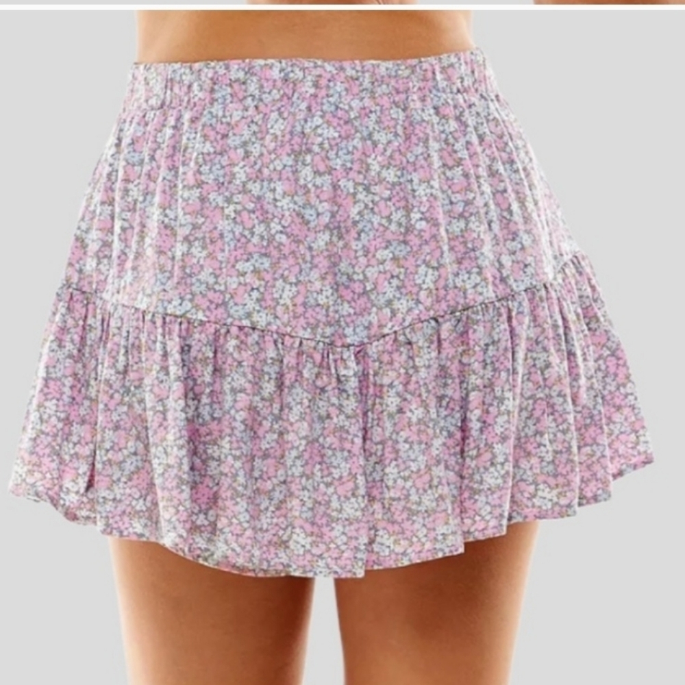Junior's Ruffled-Hem Mini Skort - Picture 2 of 12
